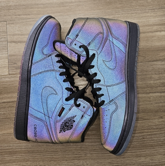 Size 10 Jordan 1 Retro High Zoom Fearless - Picture 5 of 10